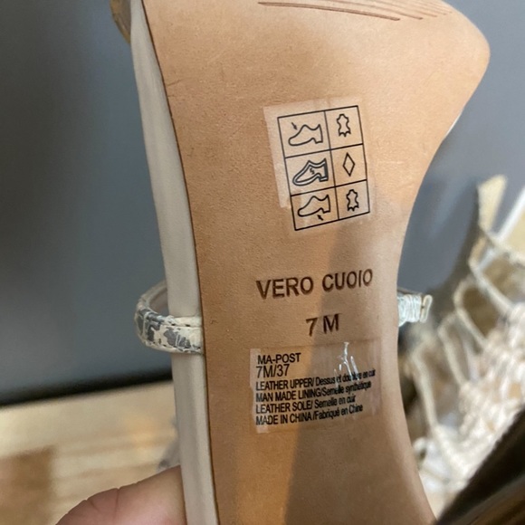 🔻SALE🔻BCBGMAXAZRIA🔹NEW CONDITION • LEATHER - Picture 9 of 12